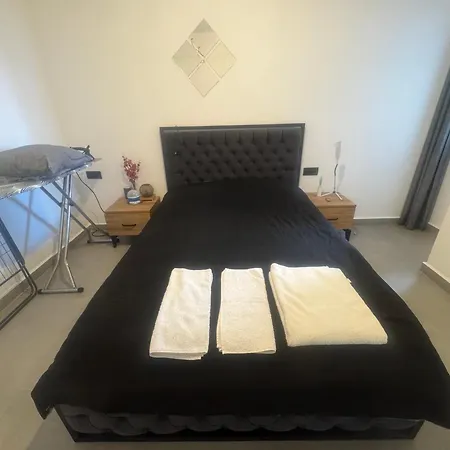 Apartamento At On The Garden Floor